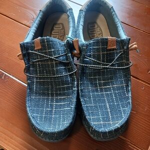 Mens Size 12 Hey Dude Wally Navy Blue And Leather Like New!